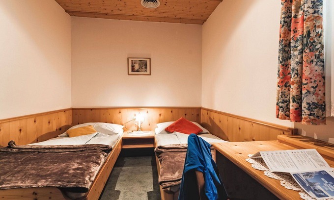 Dienten am Hochkoenig Apartment | Lovely apartment for 4 people with WIFI, TV, balcony, pets allowed and parking