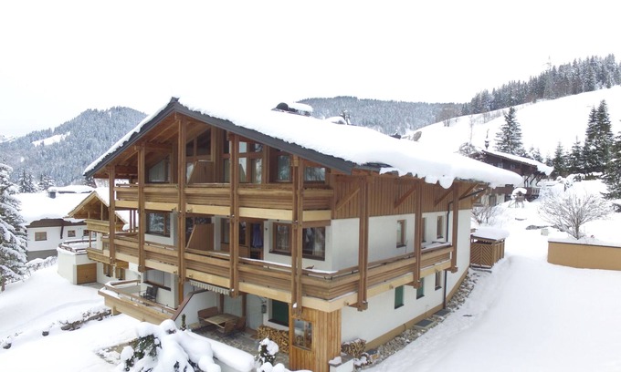 Hinterthal Apartment | Lovely apartment 300 metres from the ski lift