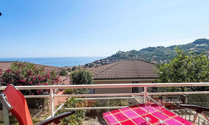 San Lorenzo al Mare Apartment | Lovely apartment for 4 people with A/C, WIFI, TV and terrace