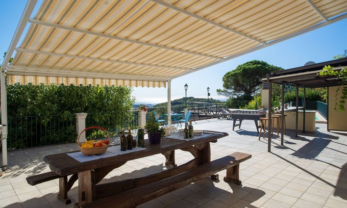 Valloria Apartment | Lovely apartment for 30 guests with A/C, hot tub, pool, WIFI, TV and patio