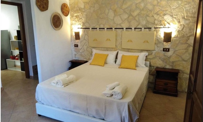 Girasole Apartment | Lovely Apartment 4 minutes from the Sea