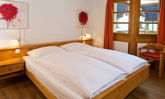 Lenzerheide Apartment | Lovely apartment for 4 guests with TV and balcony