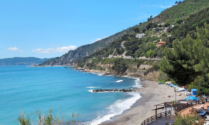 Garlenda Apartment | Lovely apartment for 4 guests with WIFI, balcony, pets allowed and parking