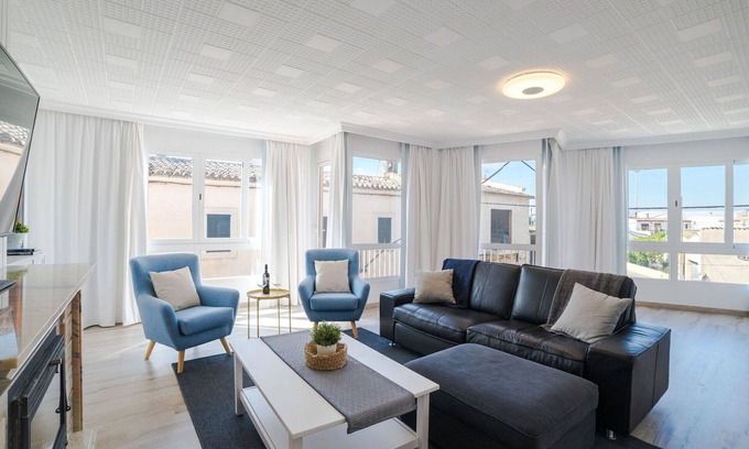 Binissalem Apartment | Lovely apartment for 6 people with WIFI, A/C, TV and patio