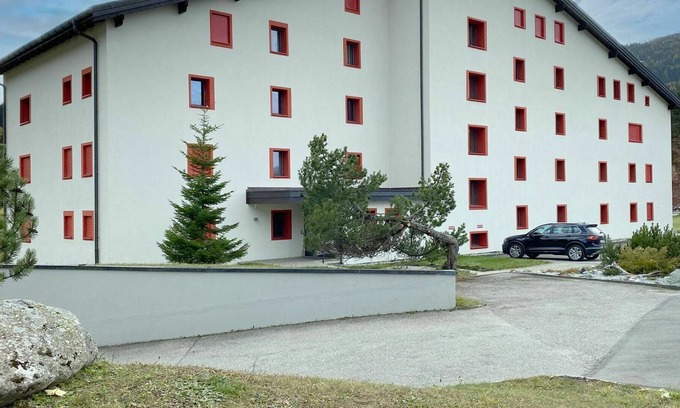 Parpan Apartment | Lovely apartment for 2 guests with WIFI and balcony
