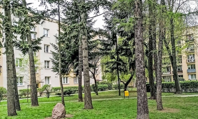 Wola Apartment | Lovely apartment for 2 people with balcony, panoramic view and parking