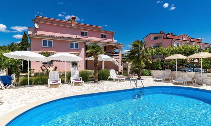 Nova Vas Apartment | Lovely apartment for 3 guests with A/C, WIFI, pool, TV and terrace