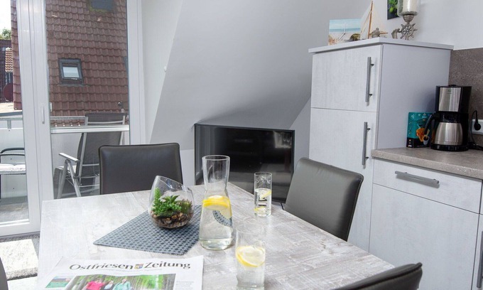 Norden Apartment | Lovely apartment for 4 guests with WIFI, TV and balcony