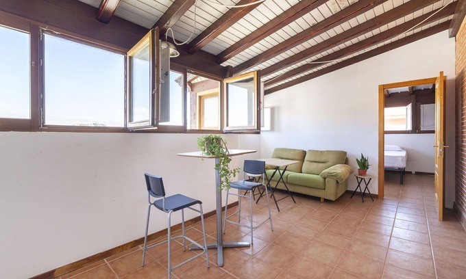 Almeria Apartment | Lovely apartment for 5 people with WIFI, A/C and TV