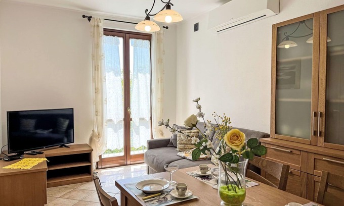 Savona Apartment | Lovely apartment for 5 guests with WIFI, TV, patio, pets allowed and panoramic view