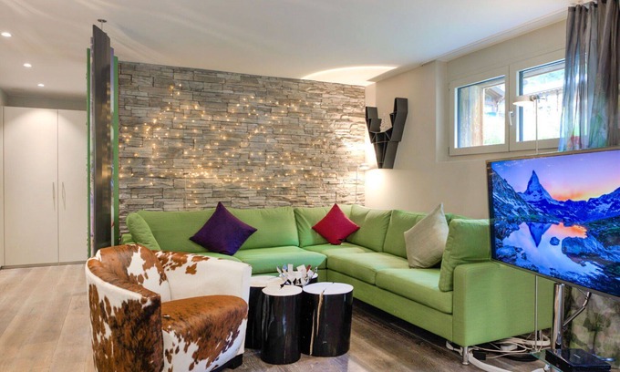 Zermatt Apartment | Lovely apartment for 8 people with WIFI, TV and terrace