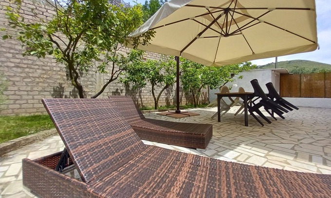 Formia Apartment | Lovely apartment for 8 guests with A/C, WIFI, TV and parking