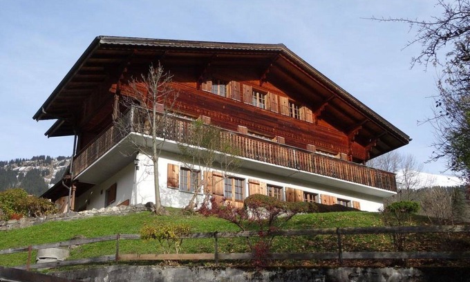 Lenk Apartment | Lovely apartment for 8 people with WIFI, balcony and pets allowed