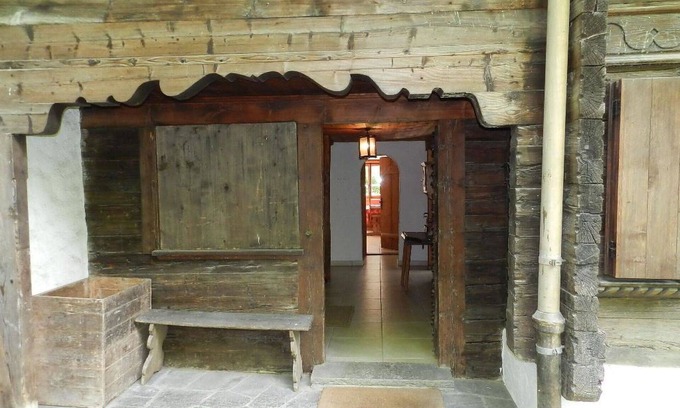 Gstaad Apartment | Lovely apartment for 9 people with WIFI and balcony