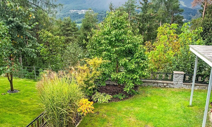 Arzl im Piztal Apartment | Lovely apartment for 5 guests with WIFI, TV, terrace, pets allowed and parking