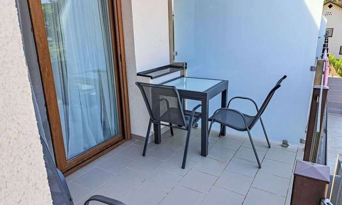 Sekirn Apartment | Lovely apartment for 6 people with WIFI, TV and balcony