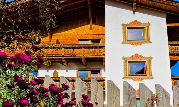 Neustift Im Stubaital Apartment | Lovely apartment for 9 guests with WIFI, TV and balcony