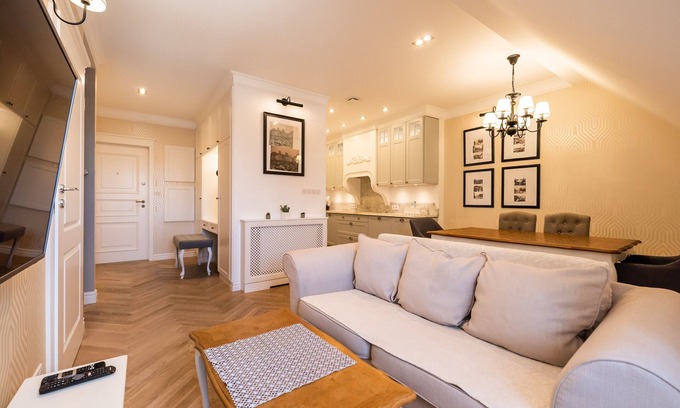 Old Town Apartment | Lovely Apartment In The Heart of Warsaw