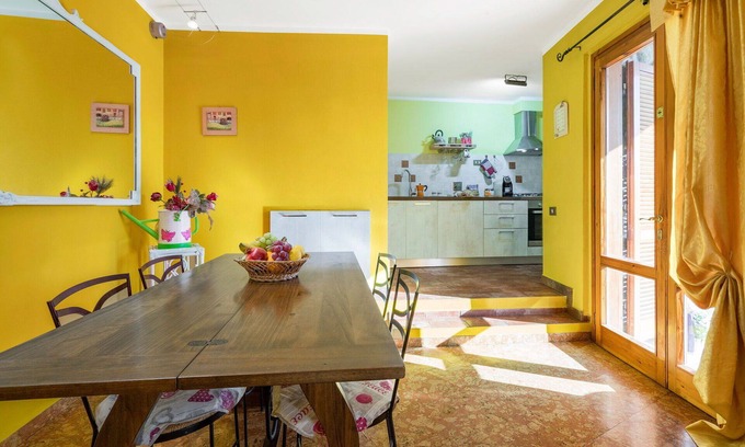 Giugnano Apartment | Lovely apartment for 6 guests with WIFI, TV, terrace, pets allowed and panoramic view