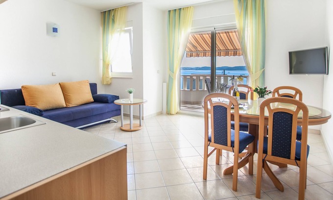Seget Donji Apartment | Lovely apt for 4, balcony, sea view, beach at 50m