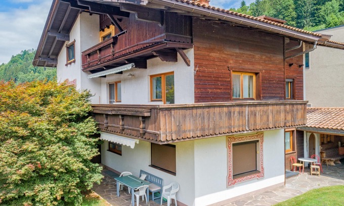 Hopfgarten Markt Apartment | Lovely group accommodation with sauna