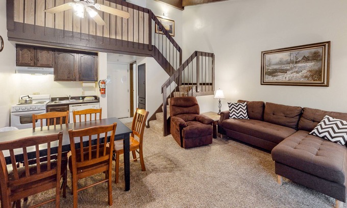 Yosemite West Condo | Lovely condo inside Yosemite National Park close to Badger Pass & Valley