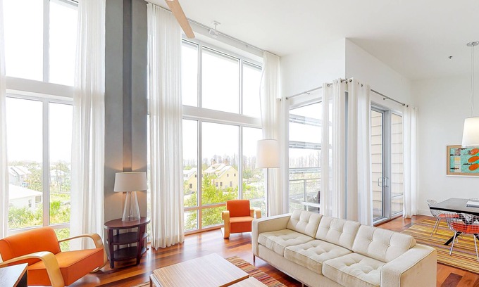 Port St. Joe House | Lovely Condo with Shared Pool, High-Speed WiFi, Washer/Dryer, & Beach Access!