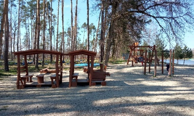 Hradec Kralove House | Lovely apartment in villa for 4 guests with A/C, WIFI, TV, patio and pets allowed