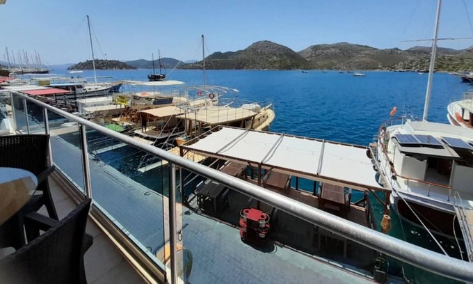 Mentese Apartment | Lovely Flat with Sea View near Beach in Bozburun