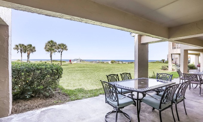 Amelia City Condo | Lovely ground-floor oceanfront townhouse in Summer Beach Village on Amelia Island