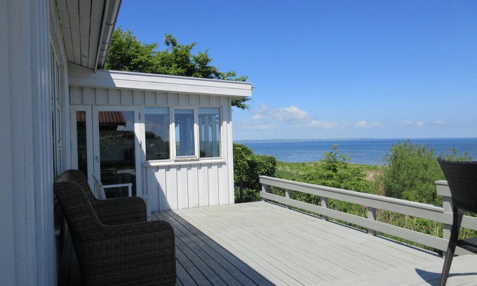 Nykobing Mors House | Lovely holiday house with a unique location in Nykøbing Mors.
