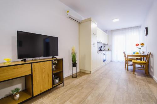 Oradea Apartment | Lovely Home at West Residence