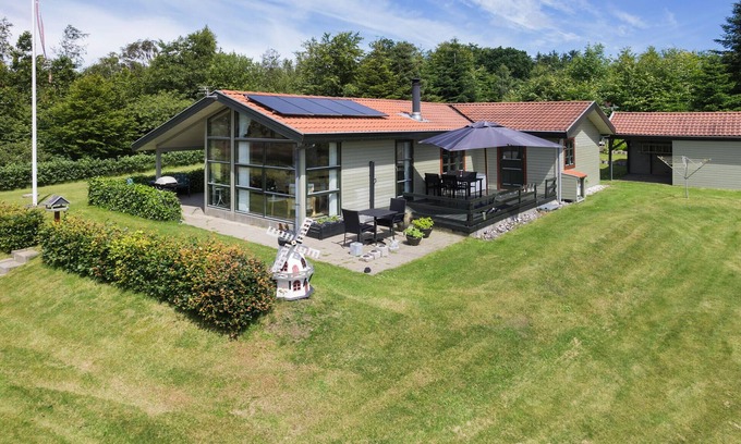 Hojslev House | Lovely home in Højslev with WiFi