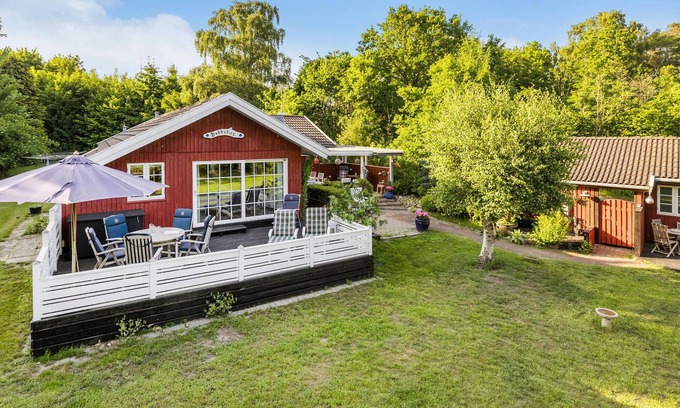 Bedegaard House | Lovely home in Nexø with WiFi