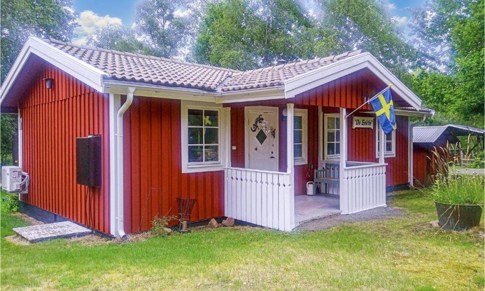 Roke House | Lovely Home In Röke With Wifi