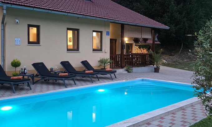 Tuhelj House | Lovely home in Tuhelj with sauna