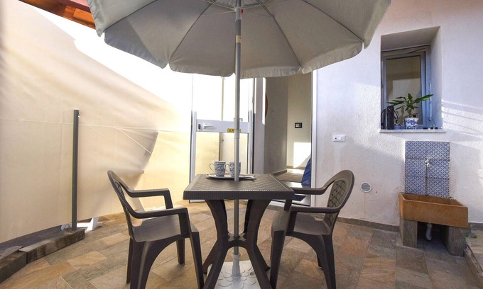 Isola delle Femmine House | Lovely home in Isola delle femmine with WiFi