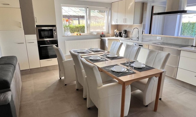 Heers Apartment | Lovely house in Heers with 2 bedrooms