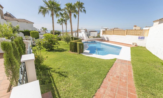 Nerja House | Lovely house with amazing terrace, pool and sea views - Cipreses Canovas (8)