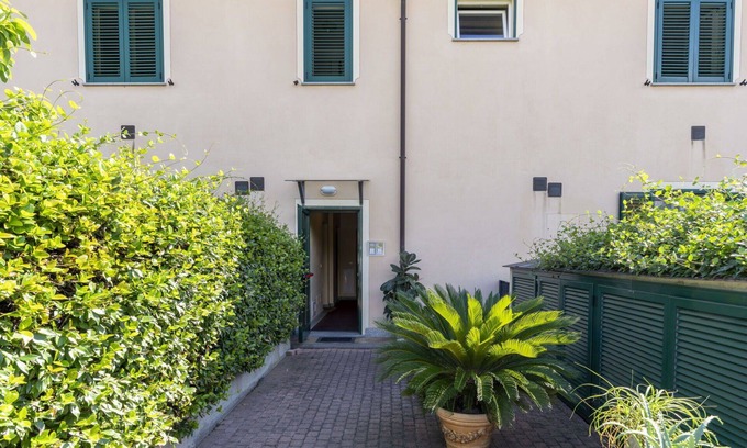 Cervo Apartment | Lovely apartment for 4 people with WIFI, patio and pets allowed
