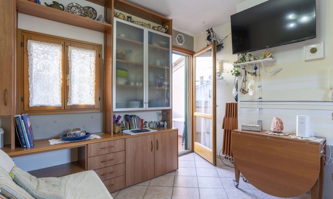 San Bartolomeo al Mare Apartment | Lovely apartment for 4 guests with WIFI, balcony and parking