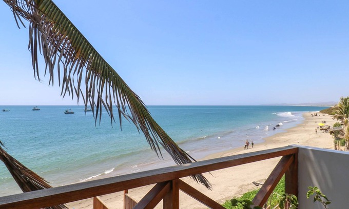 Las Pocitas Apartment | Lovely Loft With Spectacular Ocean View