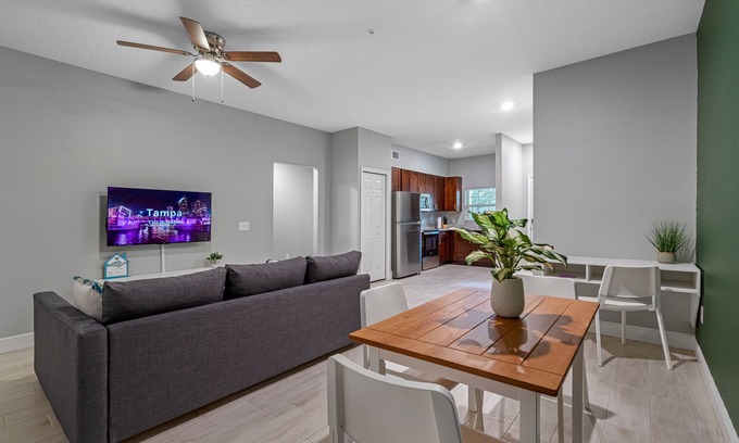 Tampa Condo | Lovely Newly built condo centrally located in TPAn