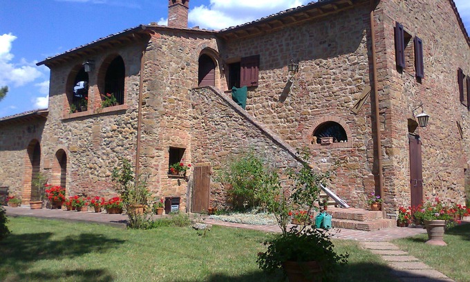 Montaione Apartment | Lovely old farmhouse (1653) in the heart of Tuscany, panoramic view, for 2-4 p.