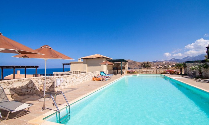 Panormos Apartment | Lovely seaside house, everything on foot!