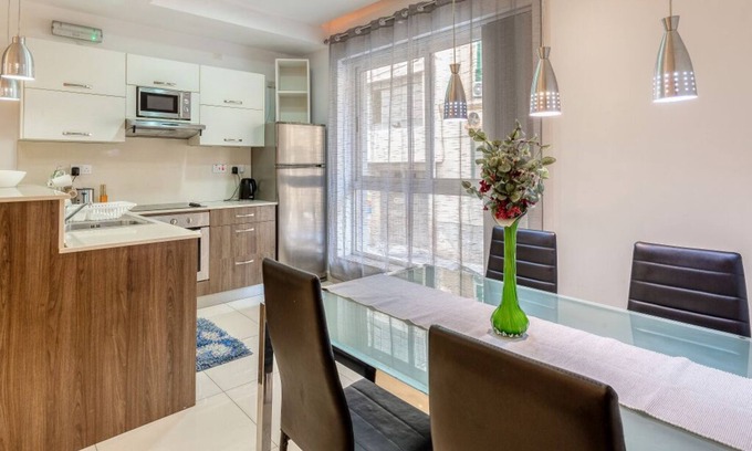 Sliema Apartment | Lovely, spacious 2BR APT in the centre of Sliema
