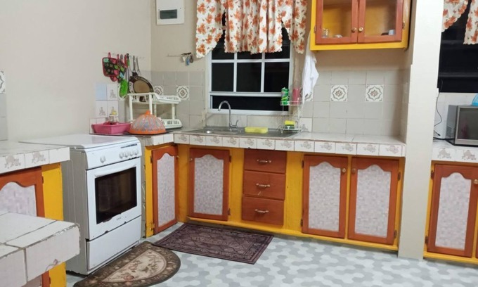 Roseau Apartment | Lovely, spacious apartment in quiet neighborhood.