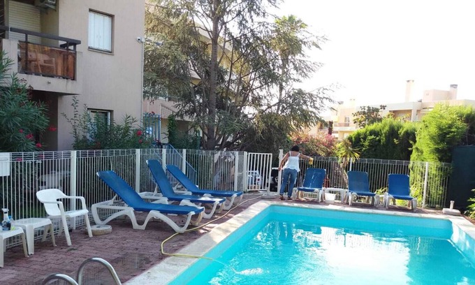 Fabron Apartment | Lovely studio with pool and park near the beach