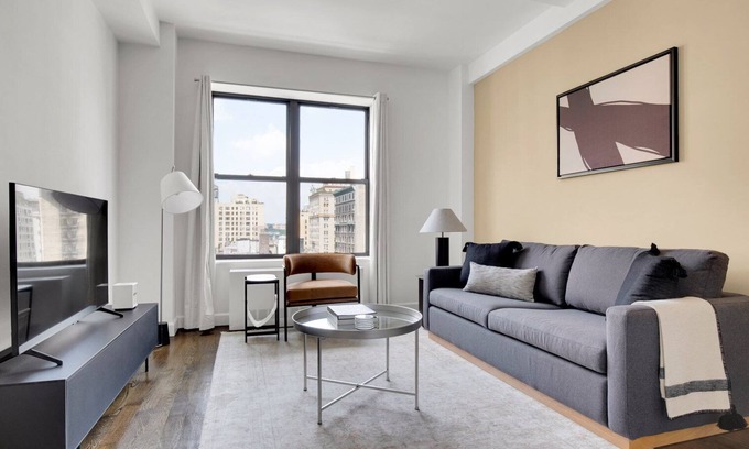 Upper West Side Apartment | Lovely UWS 1BR w/Elevator & Doorman, near Central Park, by Blueground