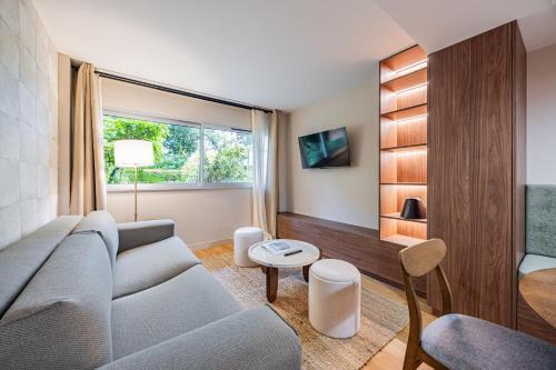 Quartier des Grandes-Carrieres Apartment | LovelyAppartment-OldMontmartre